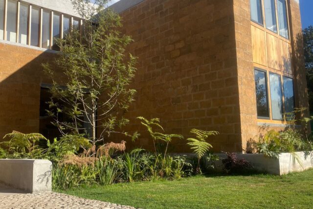 RESIDENCIA DE LUGO CERCA DEL RIO